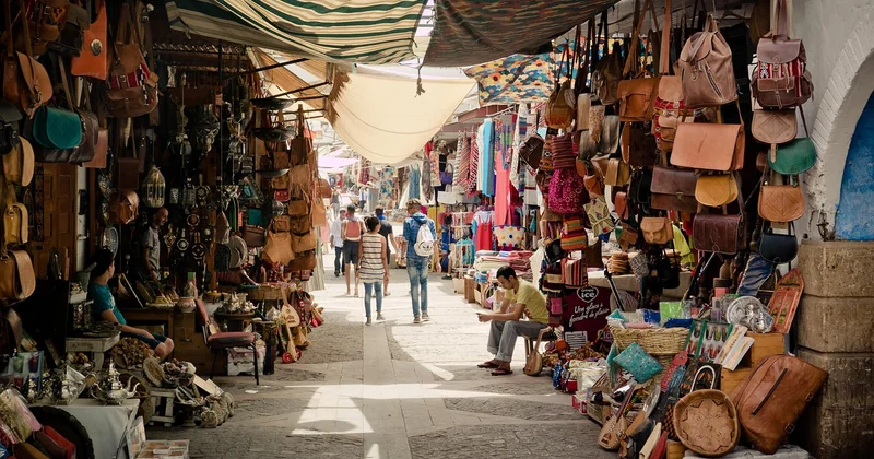 Quels jours et à quelles heures visiter les souks ?